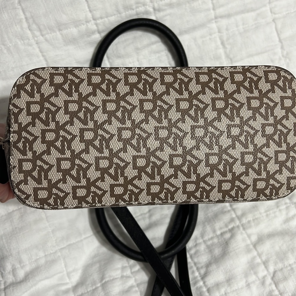 NEW!DKNY Catherine Dome Satchel Brown Black Monogram Logo Shoulder/Crossbody Bag - Picture 4 of 12